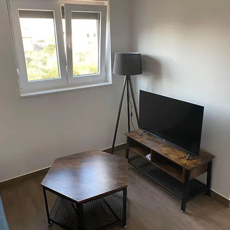 Nicole Apartment *