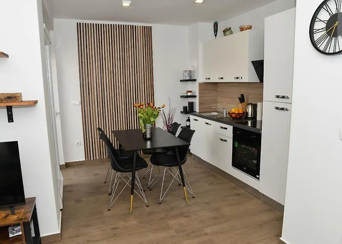 Apartament Nicole *